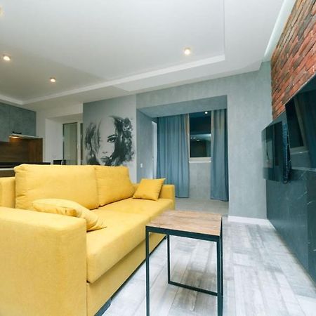 7 Вулиця Саксаганського Apartment Kiev Luaran gambar