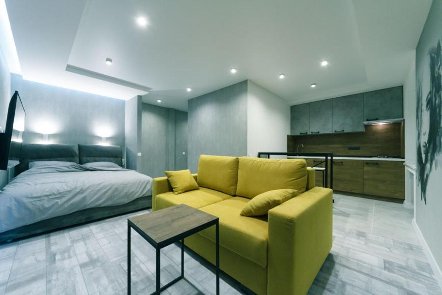 7 Вулиця Саксаганського Apartment Kiev Luaran gambar